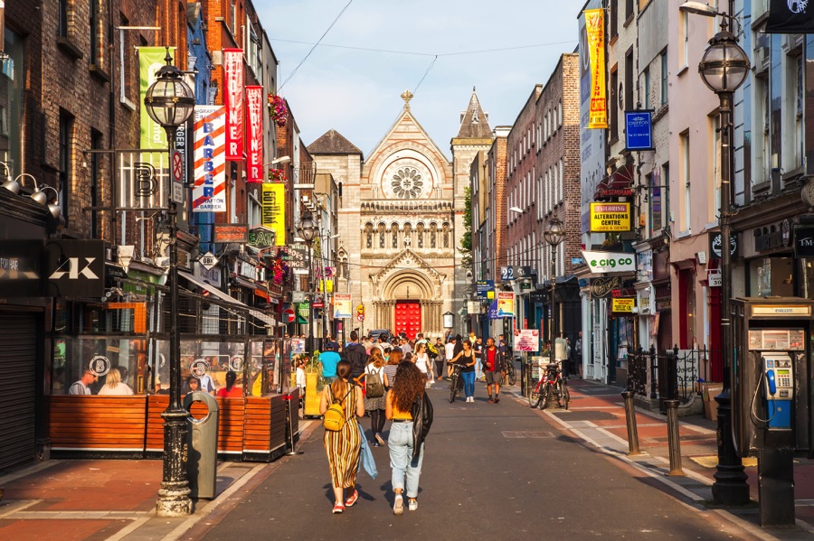 where to stay in dublin for tourists in the center