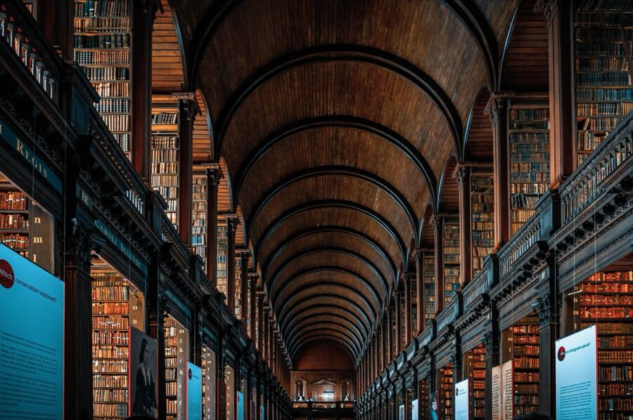 Trinity College & the Book of Kells