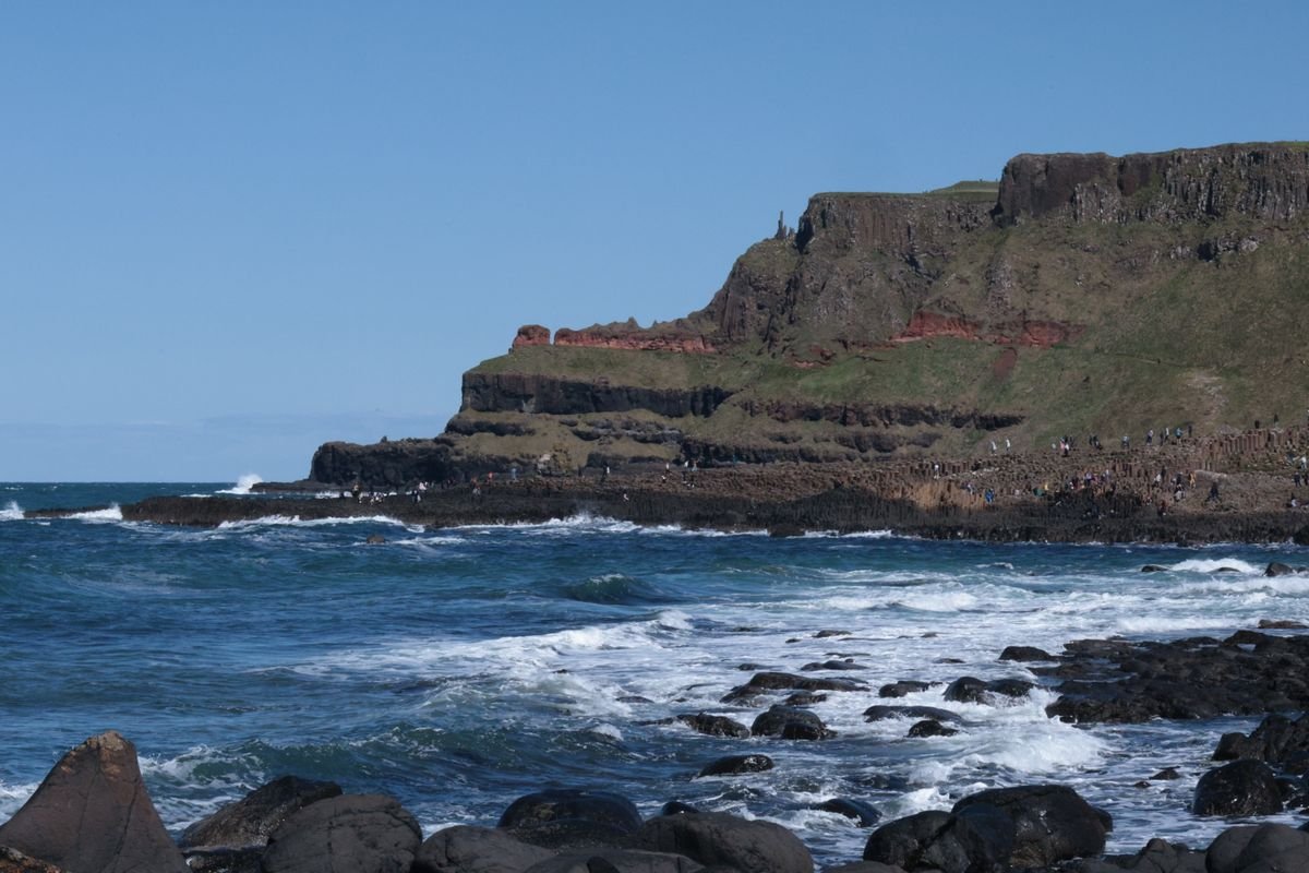 The marked trails fan out from the visitor centre and loop along the cliffs.