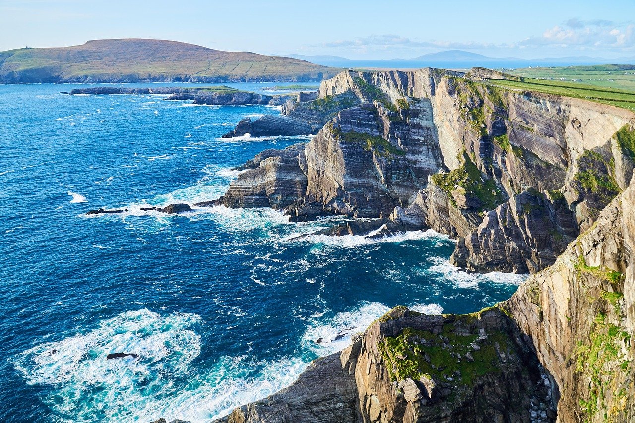 The Kerry Cliffs near Portmagee dropping to the Atlantic