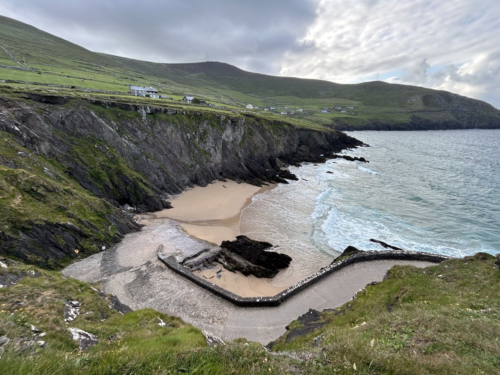 Coumeenoole beach and the coast on Slea Head Drive, Dingle Peninsula