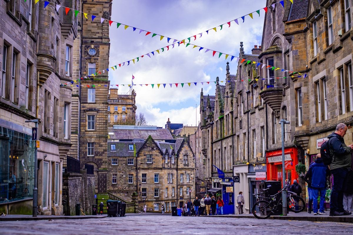 Cobbled street in Edinburgh's Old Town