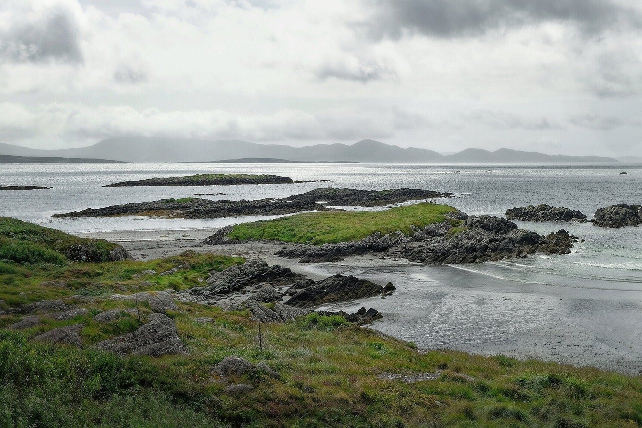 The rocky Ring of Kerry coastline in County Kerry