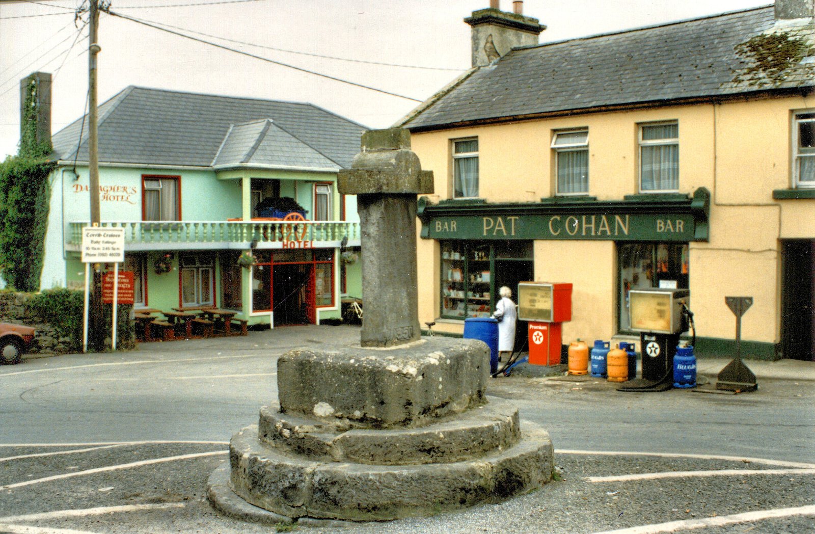 Pat Cohan's bar in Cong, County Mayo. Photo by Mike McBey, CC BY 2.0