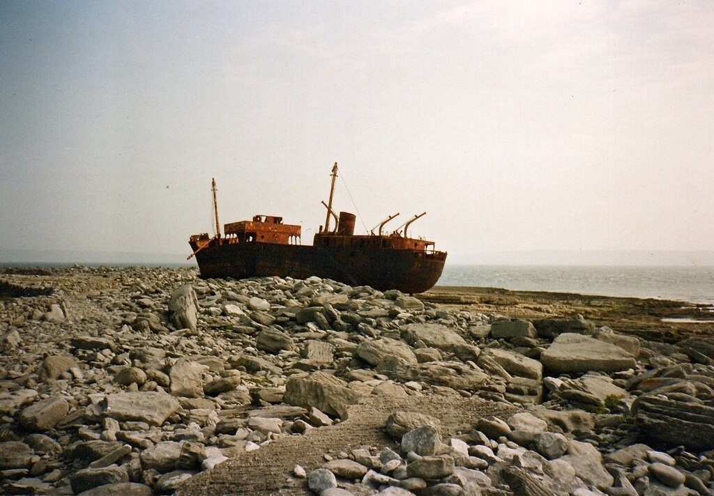 Archive photograph of the Plassey wreck on Inis Oírr