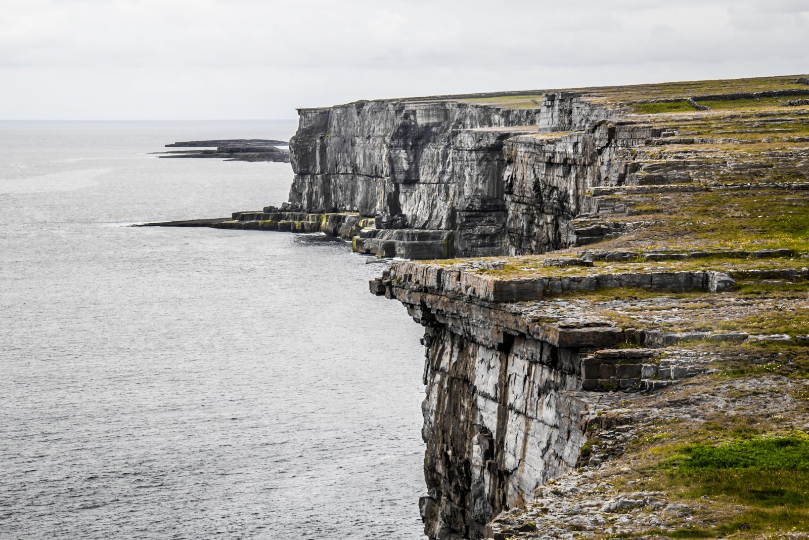 Atlantic cliffs near Dún Aonghasa on Inis Mór