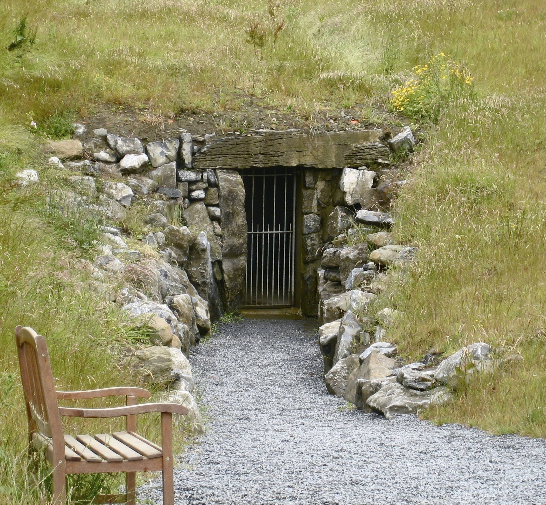 Archive photograph of the entrance to Doolin Cave