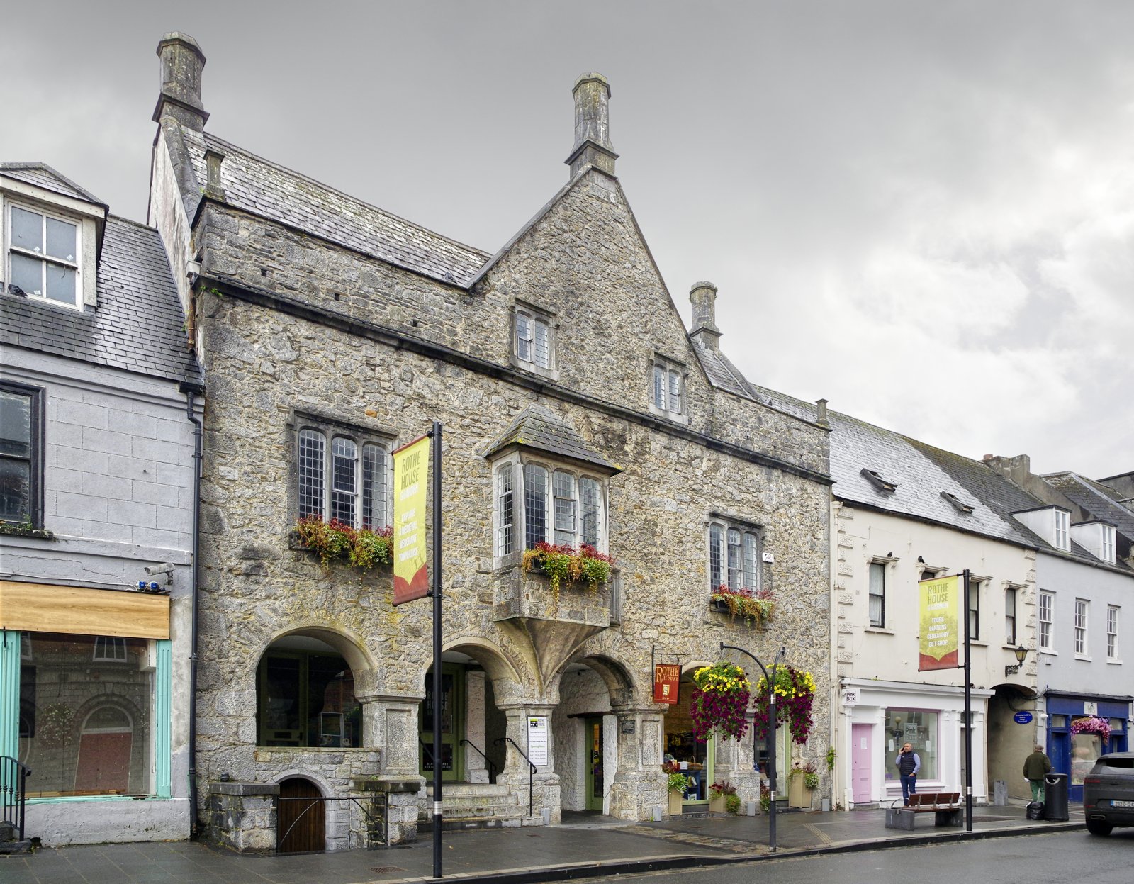 Stone buildings at Rothe House on Parliament Street