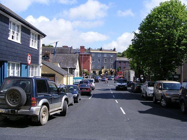 Parked cars and buildings on Emmet Place in Kinsale