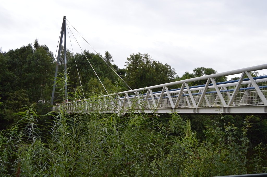 Footbridge over the River Boyne at Brú na Bóinne